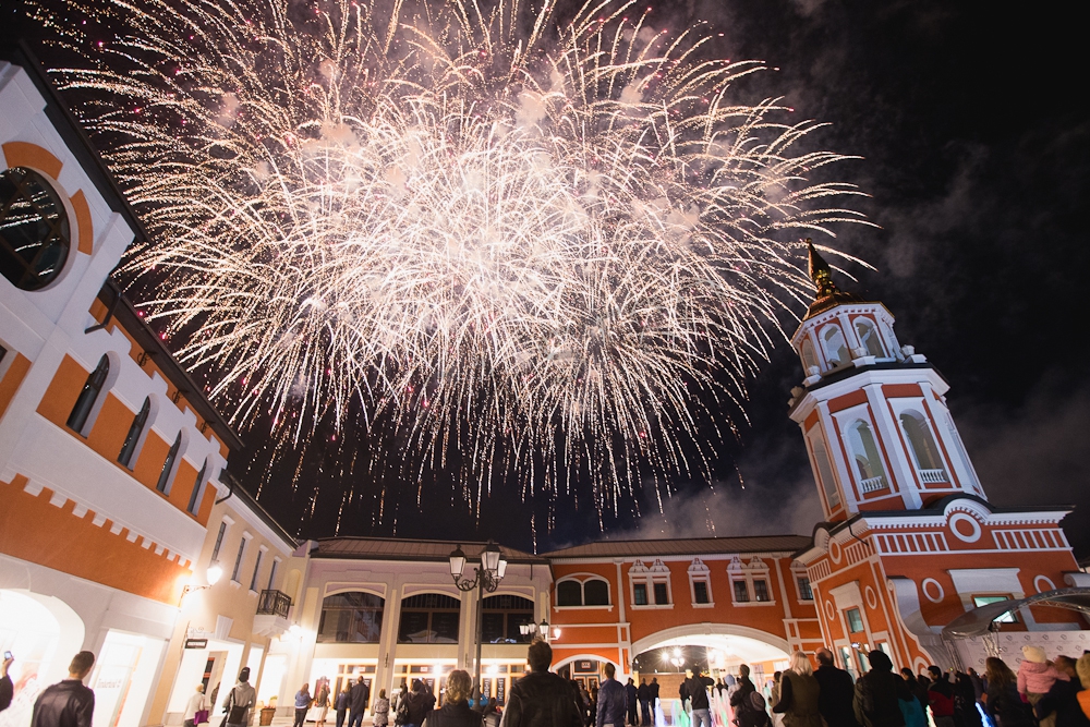 МЕГА-СТРОЙ – BELAYA DACHA Outlet Village
