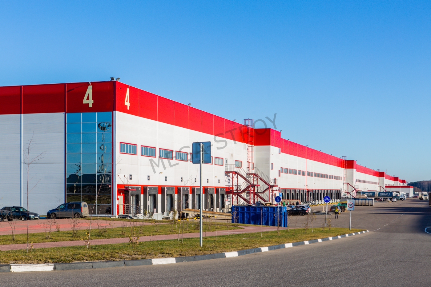 МЕГА-СТРОЙ - fINISHING WORKS IN DHL ADMINISTRATIVE AND AMENITY FACILITIES